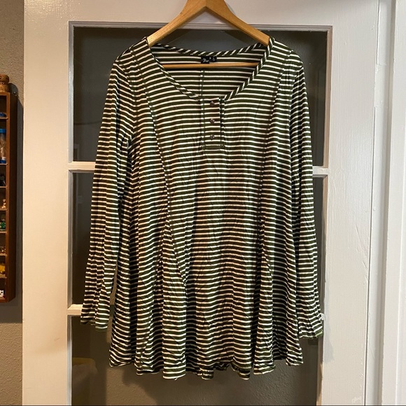 Au Fond L Green and White Striped Tunic Top - Picture 1 of 3